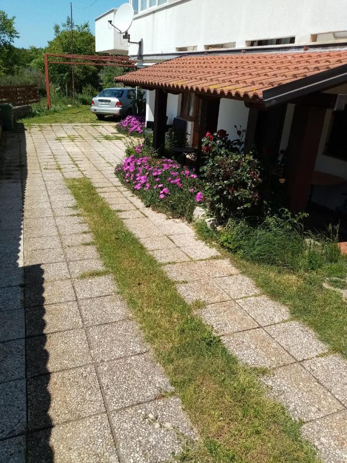 Apartman Mirko Pula Buitenkant foto